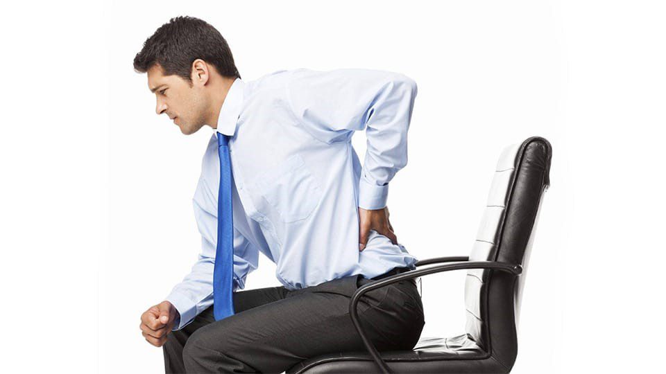 نشستن نادرست روی صندلی 