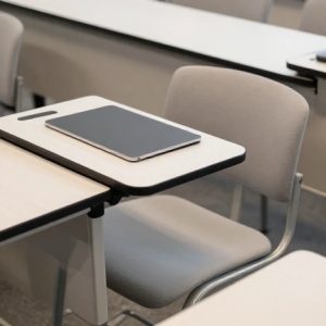 صندلی فرهنگی استاندارد با طراحی مناسب یادگیری